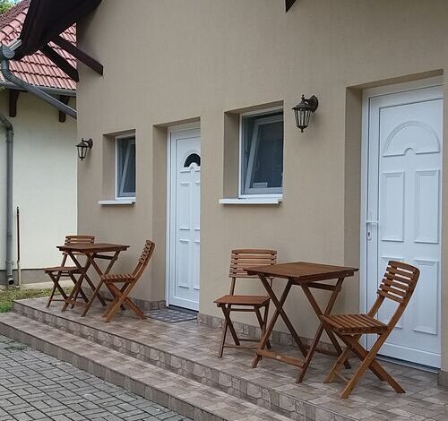 Pusztai Apartmanok Balatonszemes 