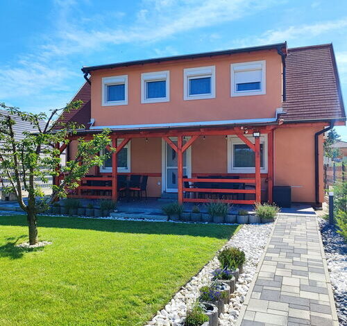 R&R Vendégház Balatonkenese 