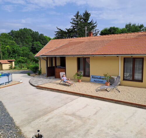 Rózsakert Apartman Zala Tekenye 