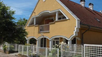 Sárga Rózsa Apartmanház Balatongyörök 
