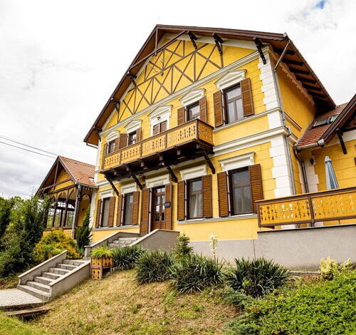 Sasréti Vadászkastély Almamellék 