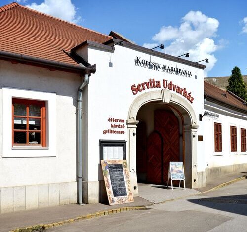 Servita Udvarház Eger 
