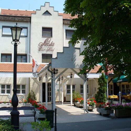 Siesta Club Apartman Harkány
