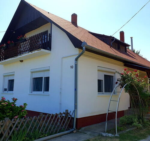 Sophie Apartman with balcony Balatonberény 