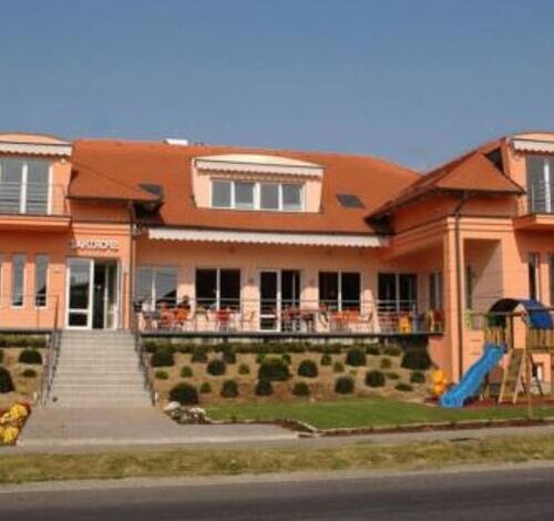 Sportház Gyenesdiás 