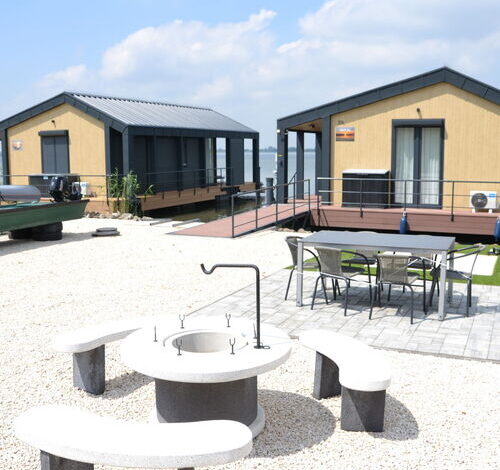 Sunrise Bay Abádszalók 