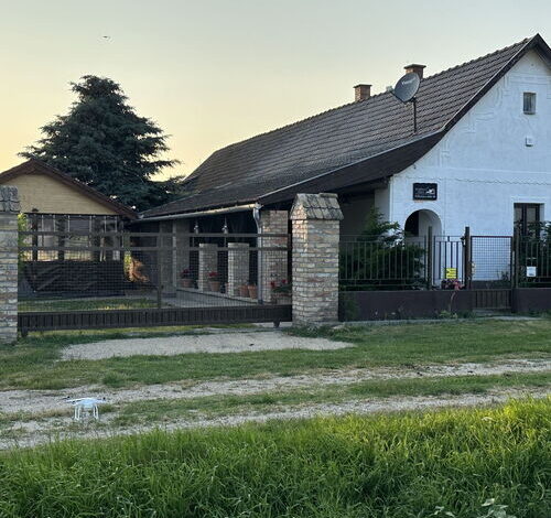 Százholdas Pagony Vendégház Solt 