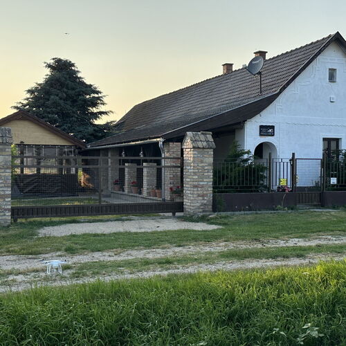 Százholdas Pagony Vendégház Solt