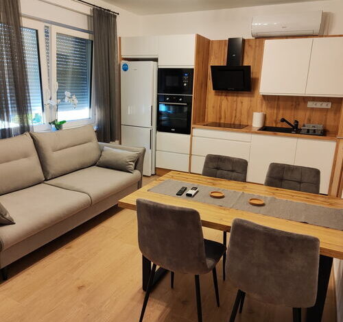 SzeCu Apartmanház Paks 