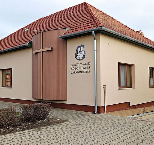 Szent Család Közösségi és Zarándokház Becsehely 