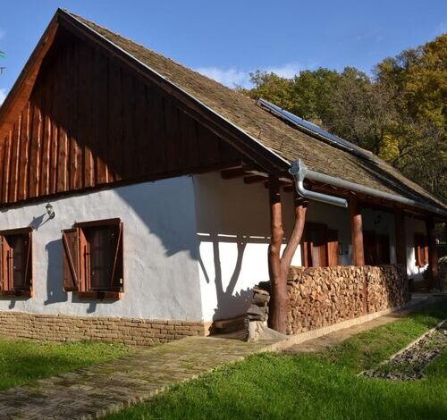 Szentkúti Kunyhó-Ökoház Mucsi 