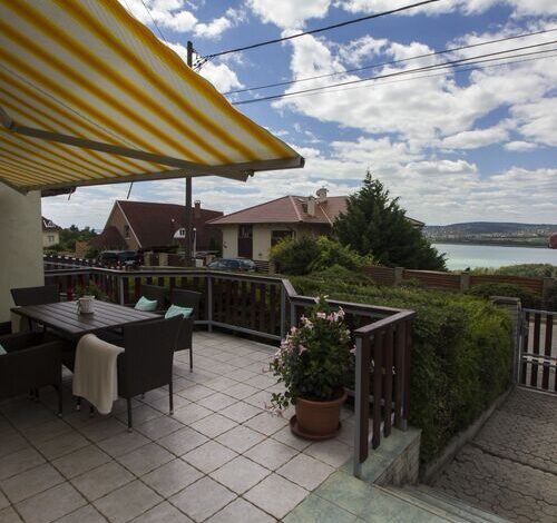 Szépkilátás Apartmanház Balatonfűzfő 