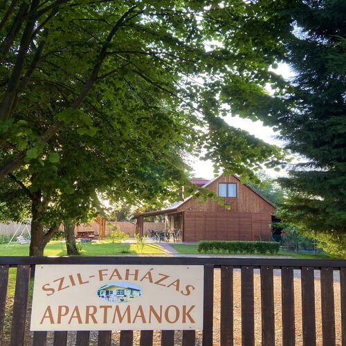 Szil Faházas Apartman Abádszalók