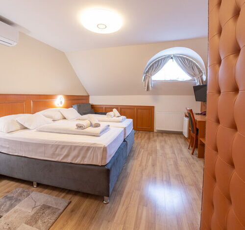 Szinbád Hotel Pécs 