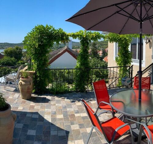 T.H.NY Village Inn Cottage Tihany 