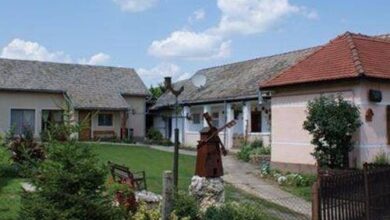 Tamás Bátya Kunyhója Szécsényfelfalu 