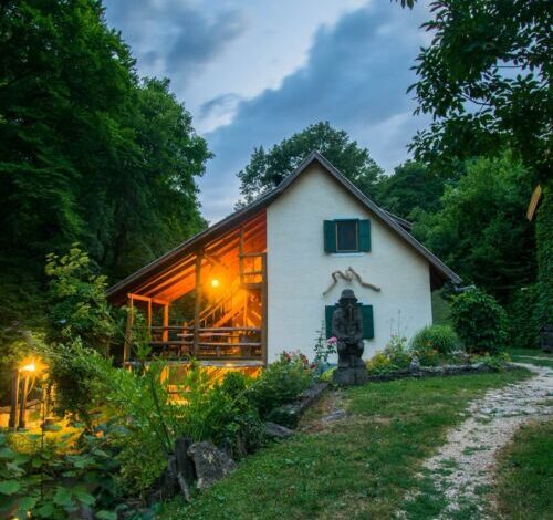 Tamás Bátyó Gunyhója Vászoly 