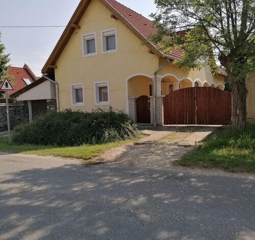 Tibica Apartman Badacsonytördemic 