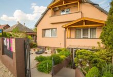 Tiffany Apartman Jenő 