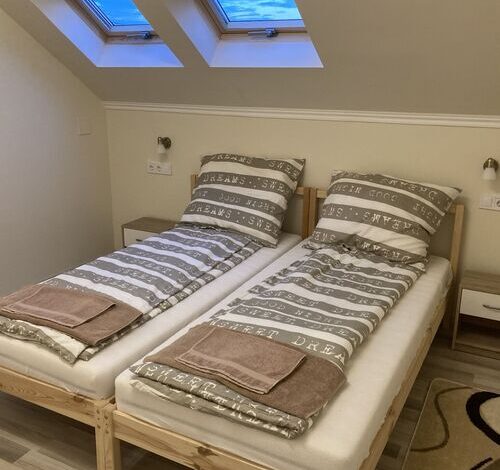 Tisza-Holtág Apartman Tiszadada 