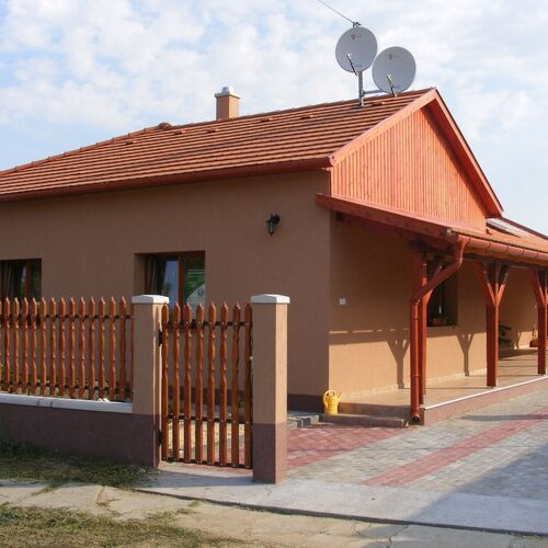 Tisza-Tavirózsa Vendégház Tiszaszőlős