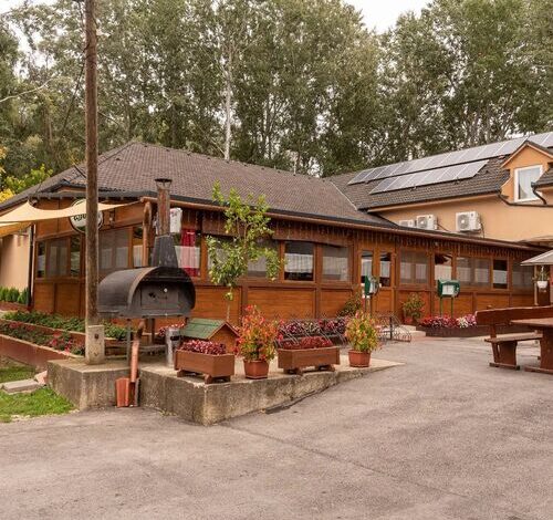 Tiszacsegei Halászcsárda és Panzió Tiszacsege 