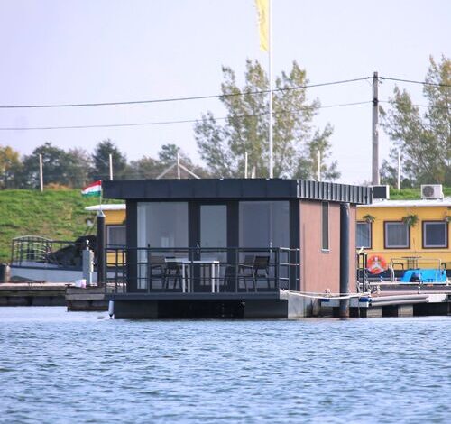 Tiszavirág Úszóház Abádszalók 