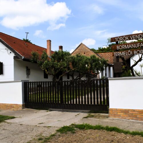 Török Vendégház – Villány Outback Kisjakabfalva
