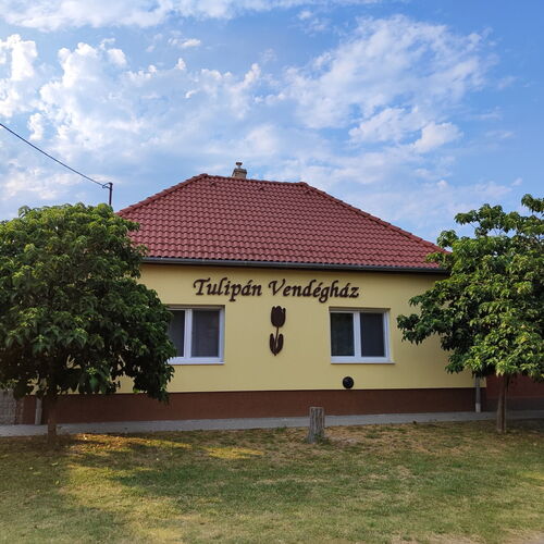 Tulipán Vendégház Harta