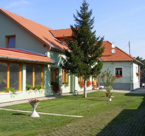 Tünde Vendégház Bernecebaráti 
