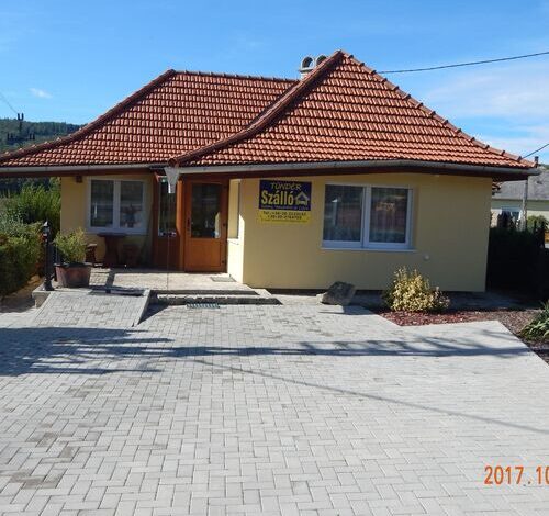 Tündér Szálló Eplény 