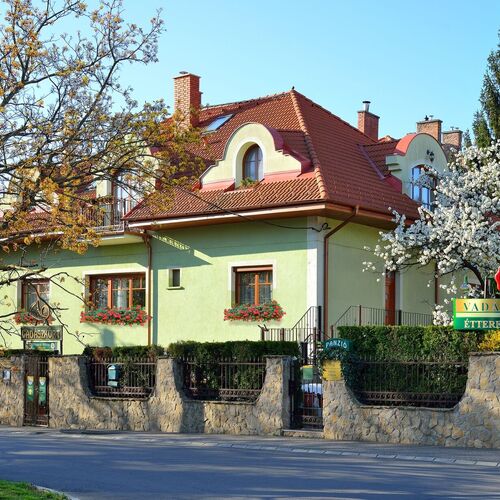 Vadászkürt Panzió és Étterem Sopron