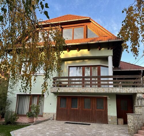 Vadrózsa Apartman Üröm 