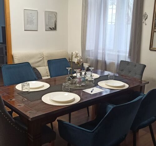 Váralja Apartman Tata 