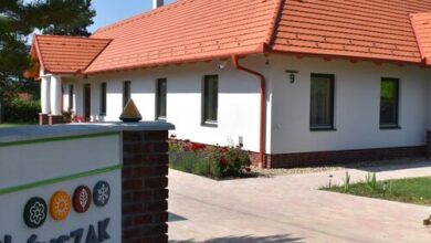 Varsás Négy Évszak Apartmanház Gyenesdiás 