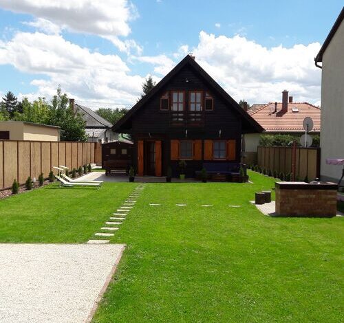 Velence Korzó Pihenőház Kápolnásnyék 