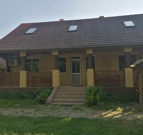 Vén Diós Üdülőház Kisar 