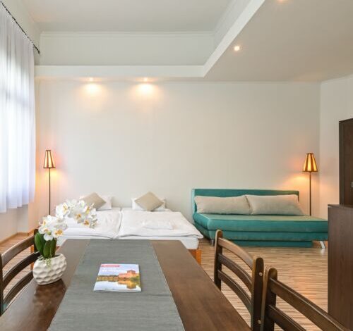 Világóra Apartman Gyula 