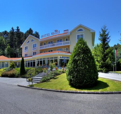 Villa Medici Hotel és Étterem Veszprém 