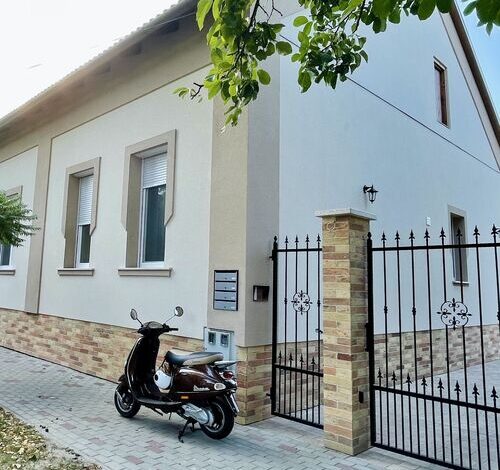 Vörösmarty Apartman Makó 