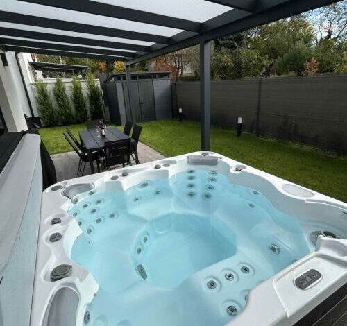 Waikiki Apartman House with Jacuzzi Siófok 