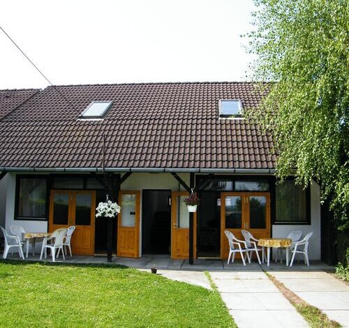 Yachtparty Apartmanház Balatonboglár 