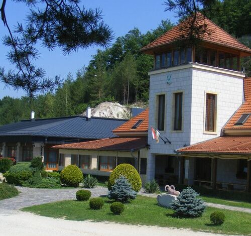 Zempléni Fehér Szikla Turisztikai Központ Füzérkomlós 
