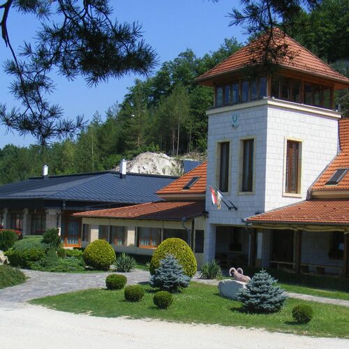 Zempléni Fehér Szikla Turisztikai Központ Füzérkomlós