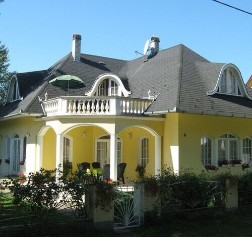 Zengő Apartmanház Balatonlelle 