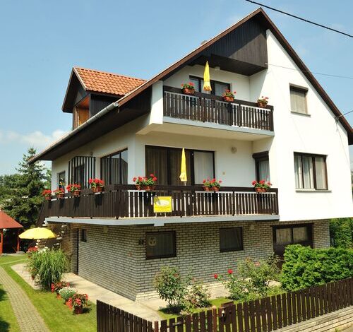 Zsuzsa Apartman Hévíz 