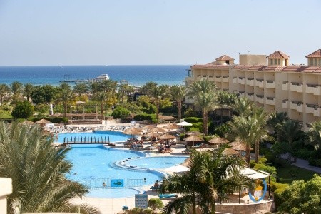 Amwaj Beach Club Resort & Aqua Park