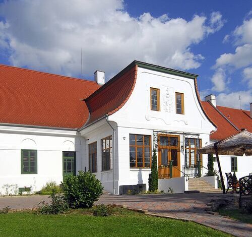 Bánó Mária Kastélyszálló Felsőmocsolád 