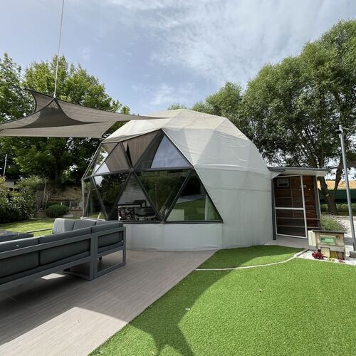 Domeglamping – Kupolaház Horgásztónál Ságvár