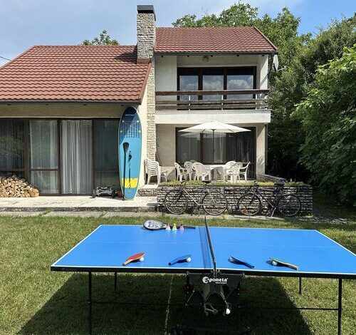 Family Vacation Guesthouse Balatonkenese 